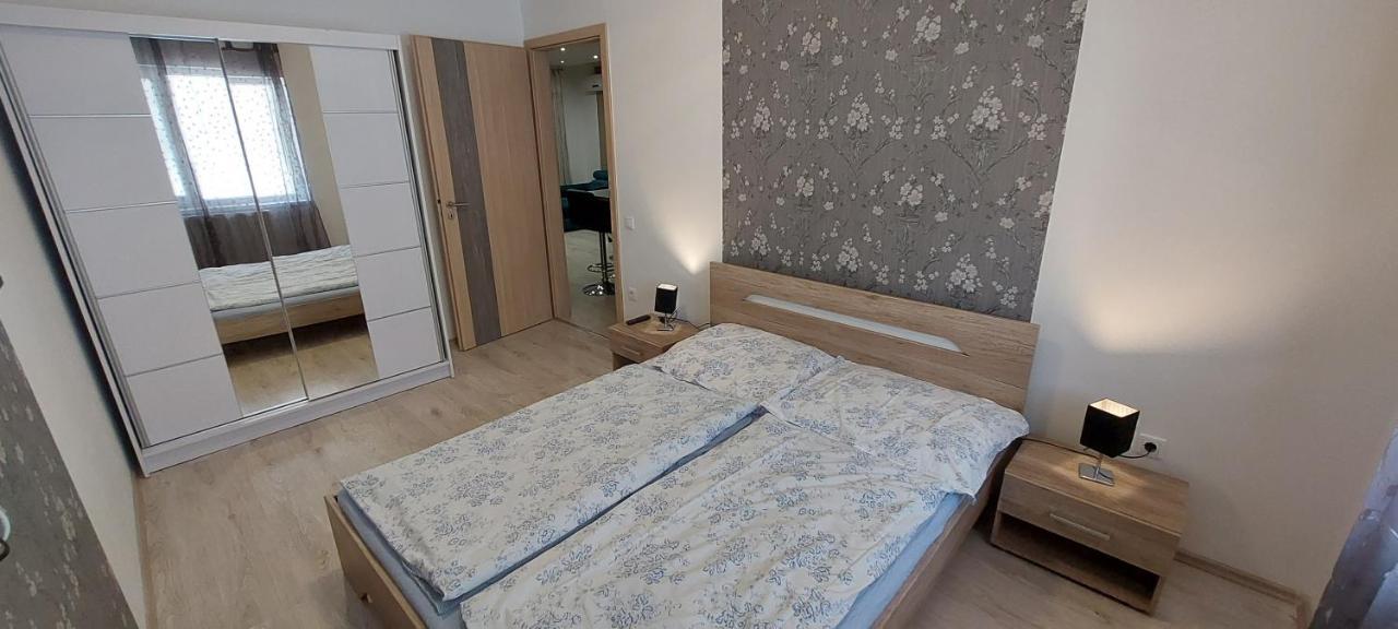 Laguna Beach Apartmanok Siófok Eksteriør billede