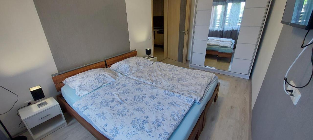 Laguna Beach Apartmanok Siófok Eksteriør billede
